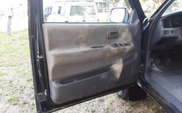 Toyota-t100-4x4-1993-black-5