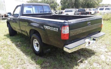 Toyota-t100-4x4-1993-black-9