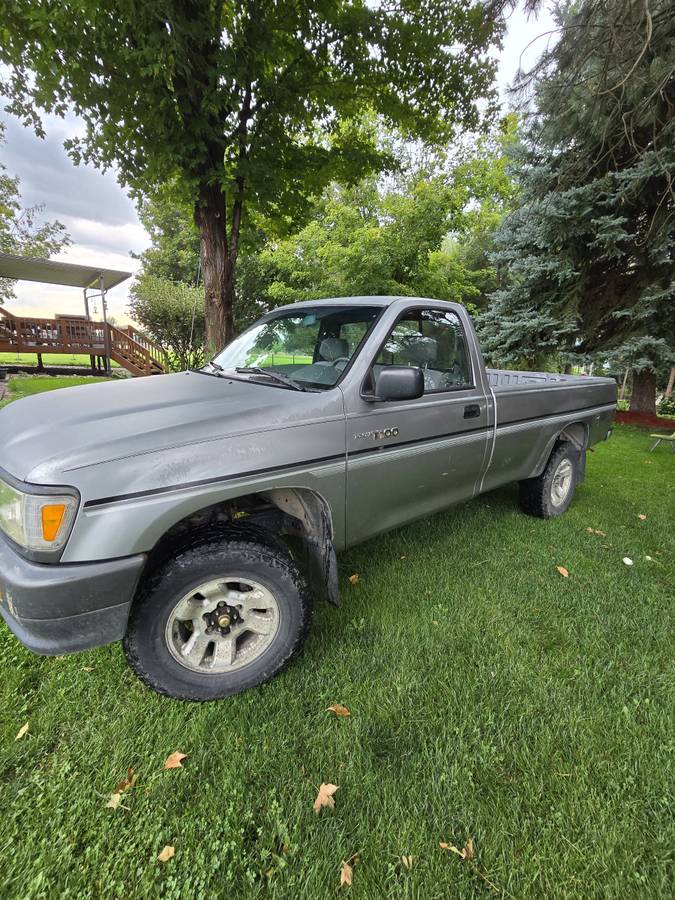 Toyota-t100-4x4-1993-grey-8