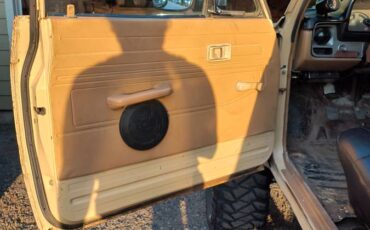 Toyota-tacoma-1981-4