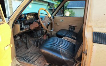 Toyota-tacoma-1981-5