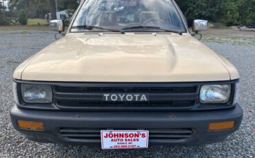 Toyota-tacoma-1989-yellow-1