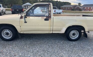 Toyota-tacoma-1989-yellow