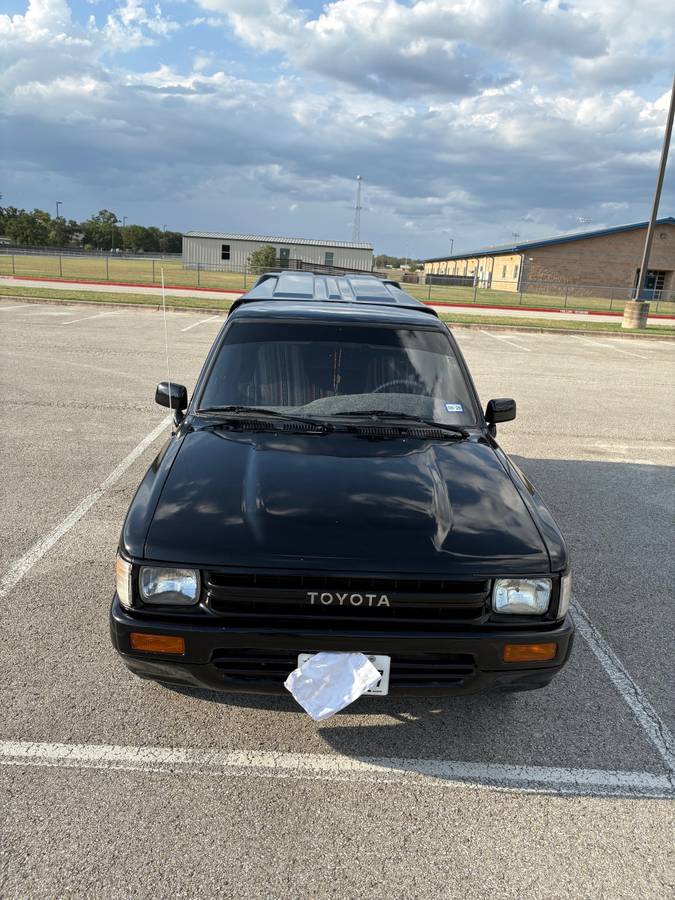 Toyota-tacoma-1991-black-7