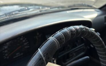 Toyota-tacoma-1991-black-9