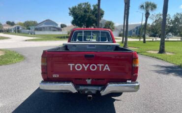 Toyota-tacoma-1992-red-1