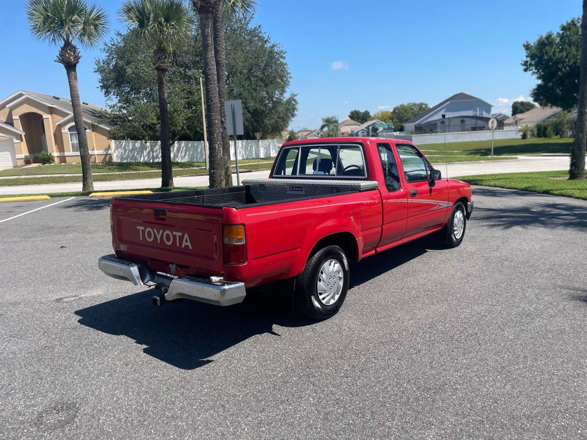 Toyota-tacoma-1992-red-13