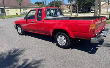Toyota-tacoma-1992-red-2