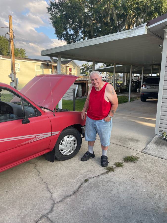 Toyota-tacoma-1992-red-23