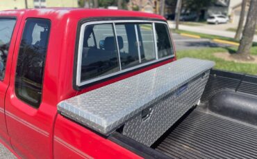 Toyota-tacoma-1992-red-3