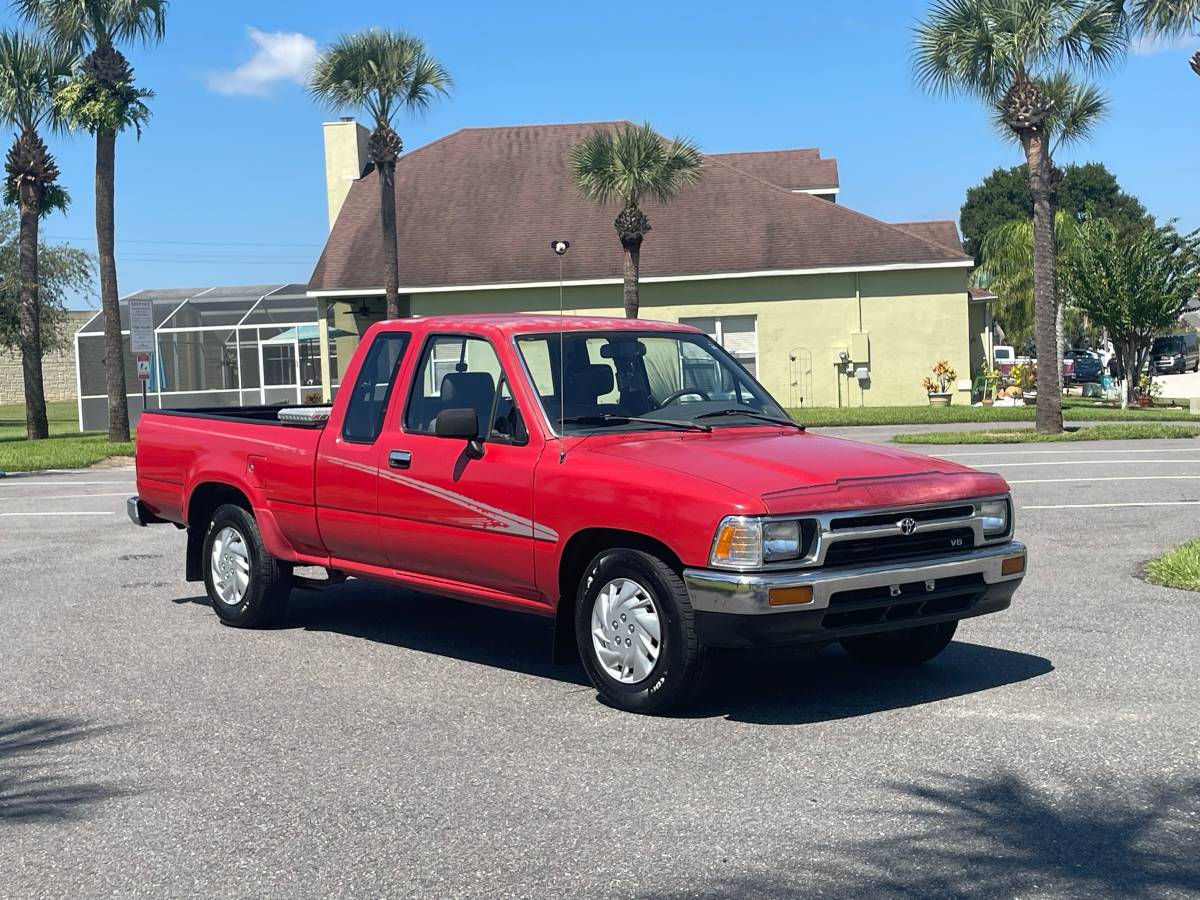 Toyota-tacoma-1992-red-9