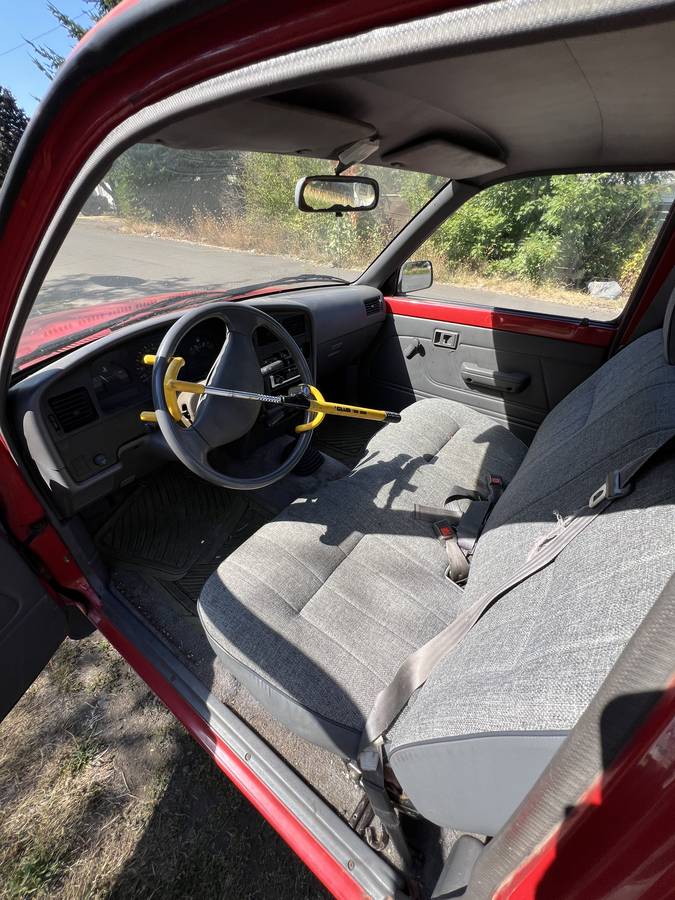 Toyota-tacoma-1993-red-11