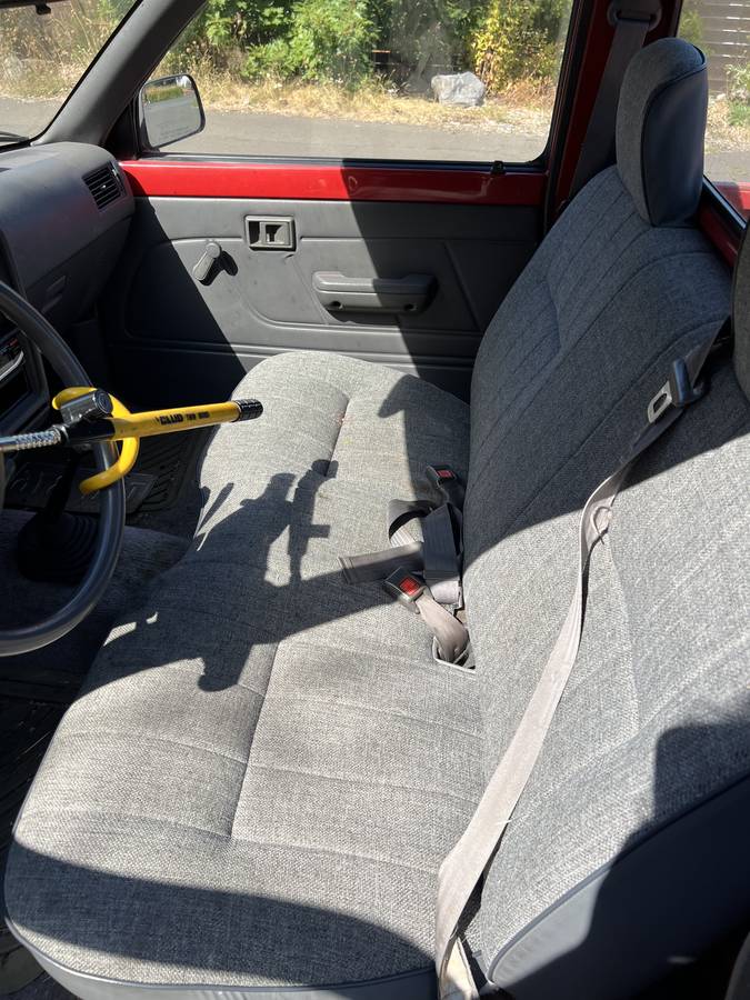 Toyota-tacoma-1993-red-6