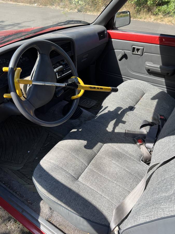 Toyota-tacoma-1993-red-7