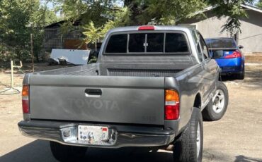 Toyota-tacoma-1995-2