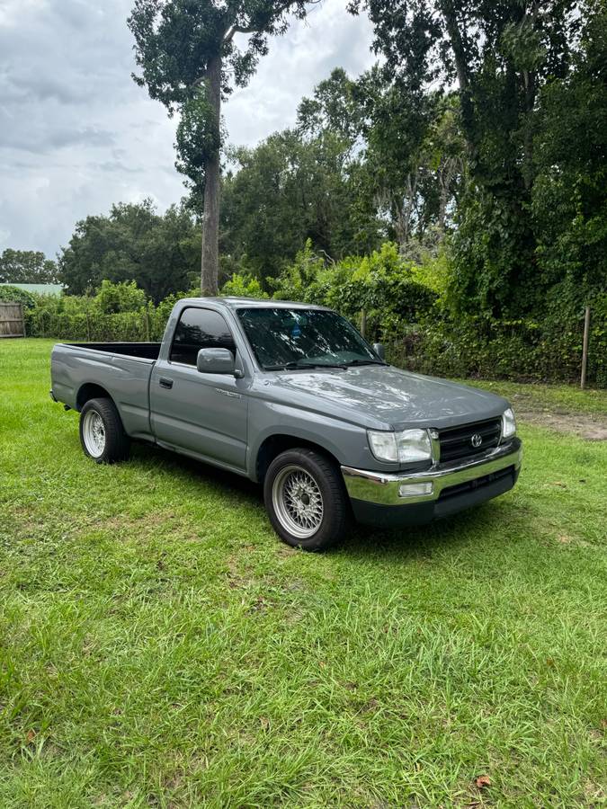 Toyota-tacoma-2wd-1995-grey-4