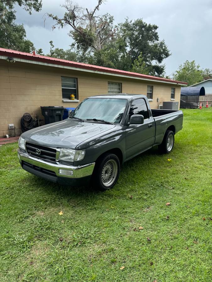 Toyota-tacoma-2wd-1995-grey-5