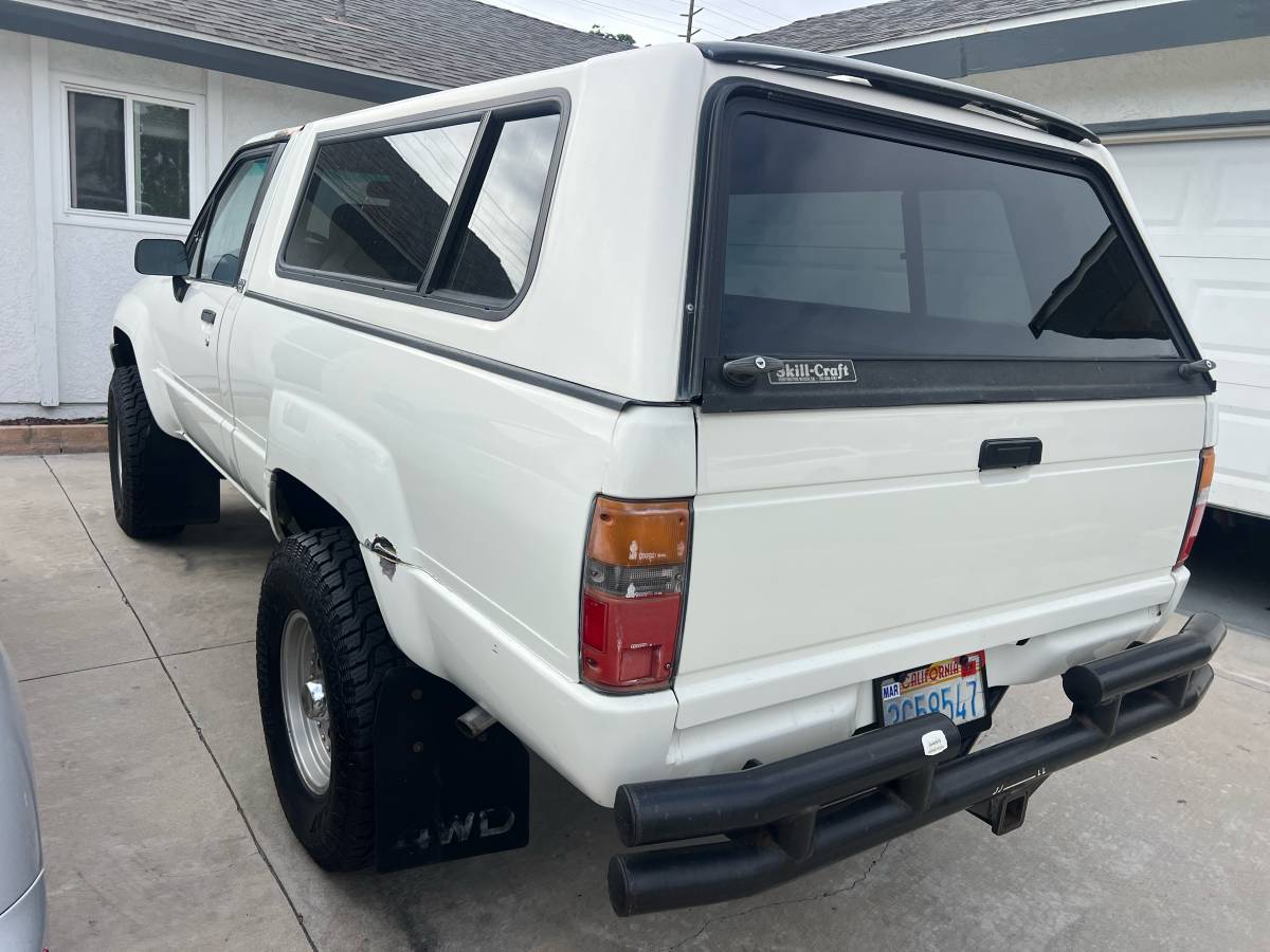 Toyota-tacoma-4wd-1987-12