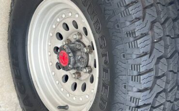 Toyota-tacoma-4wd-1987-3