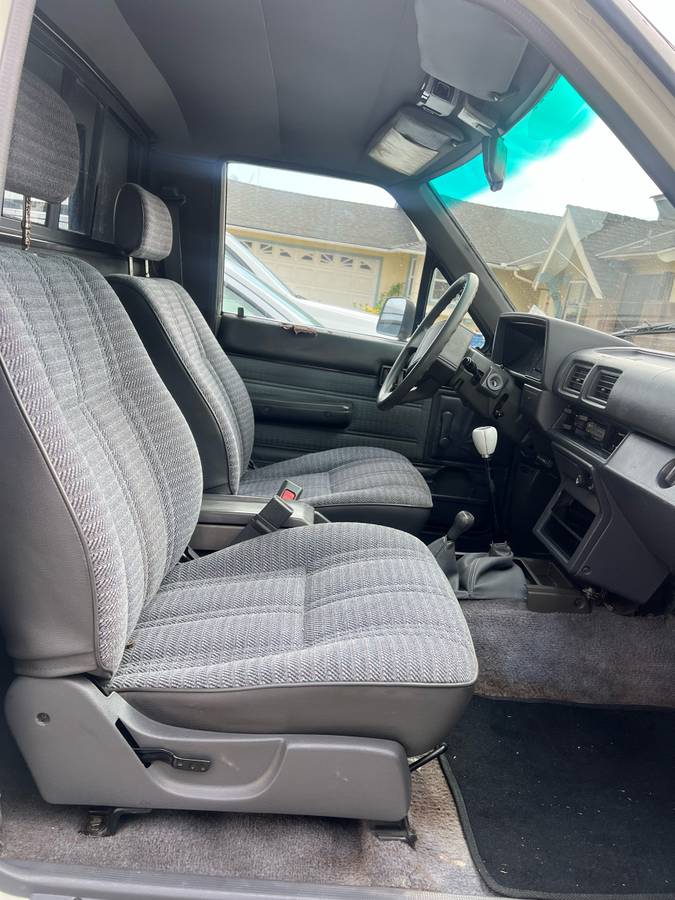 Toyota-tacoma-4wd-1987-5