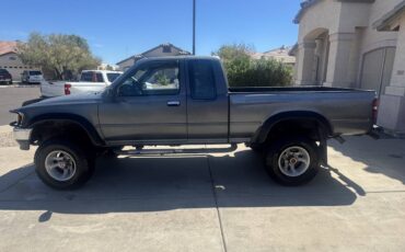 Toyota-tacoma-double-cab-1992-2