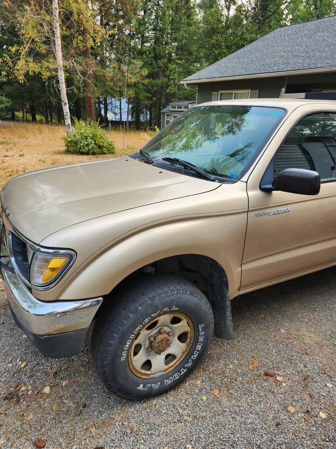 Toyota-tacoma-king-cab-4x4-1995-brown-2