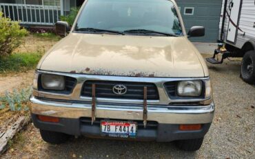 Toyota-tacoma-king-cab-4x4-1995-brown