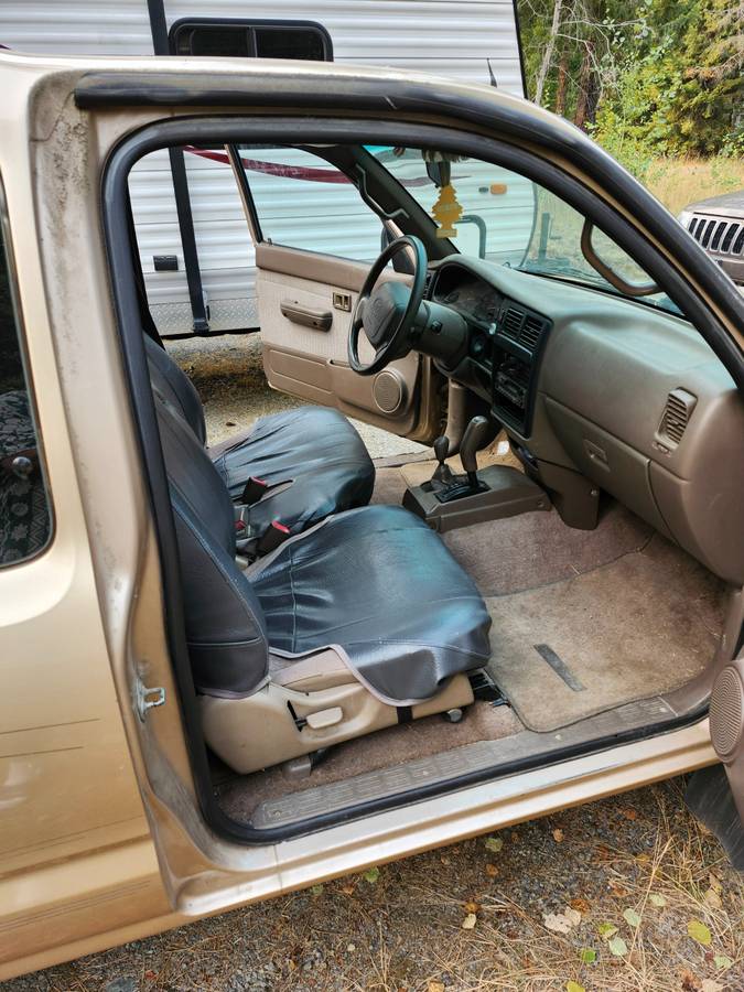 Toyota-tacoma-king-cab-4x4-1995-brown-6