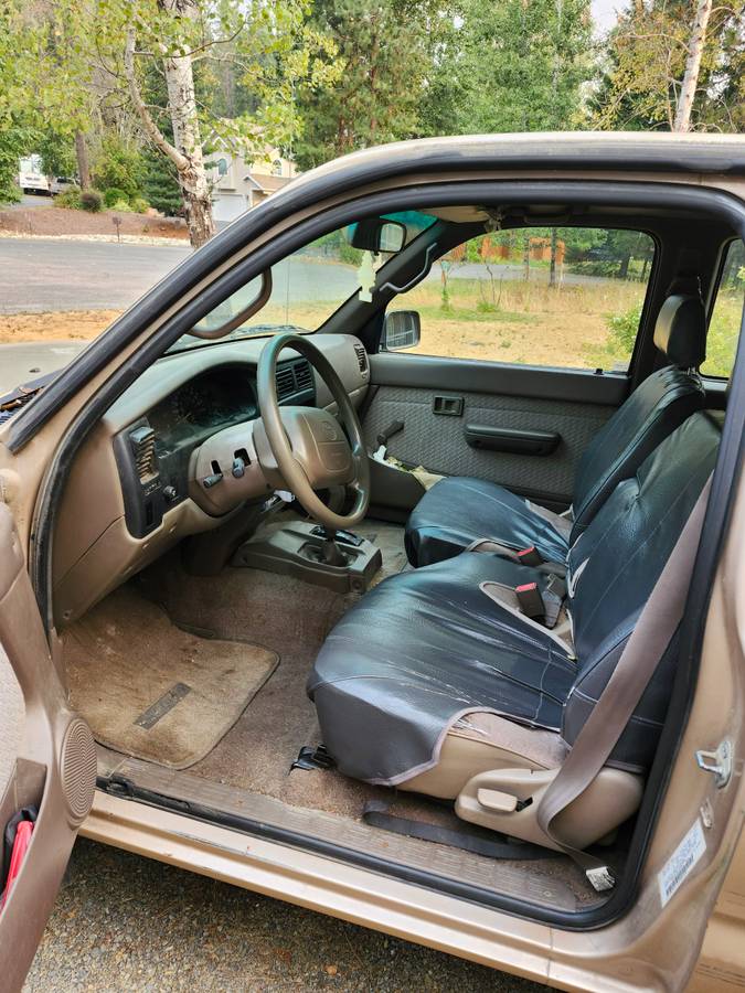 Toyota-tacoma-king-cab-4x4-1995-brown-8