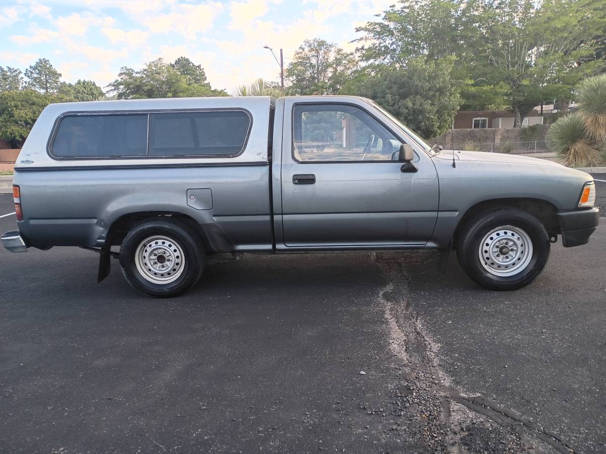 Toyota-truck-1993-3