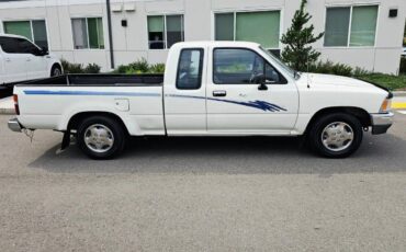 Toyota-xtra-cab-1993-white-4