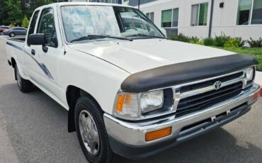 Toyota-xtra-cab-1993-white-5