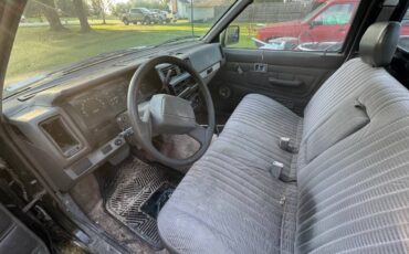 Toyota1991-nissan-1986-red-11