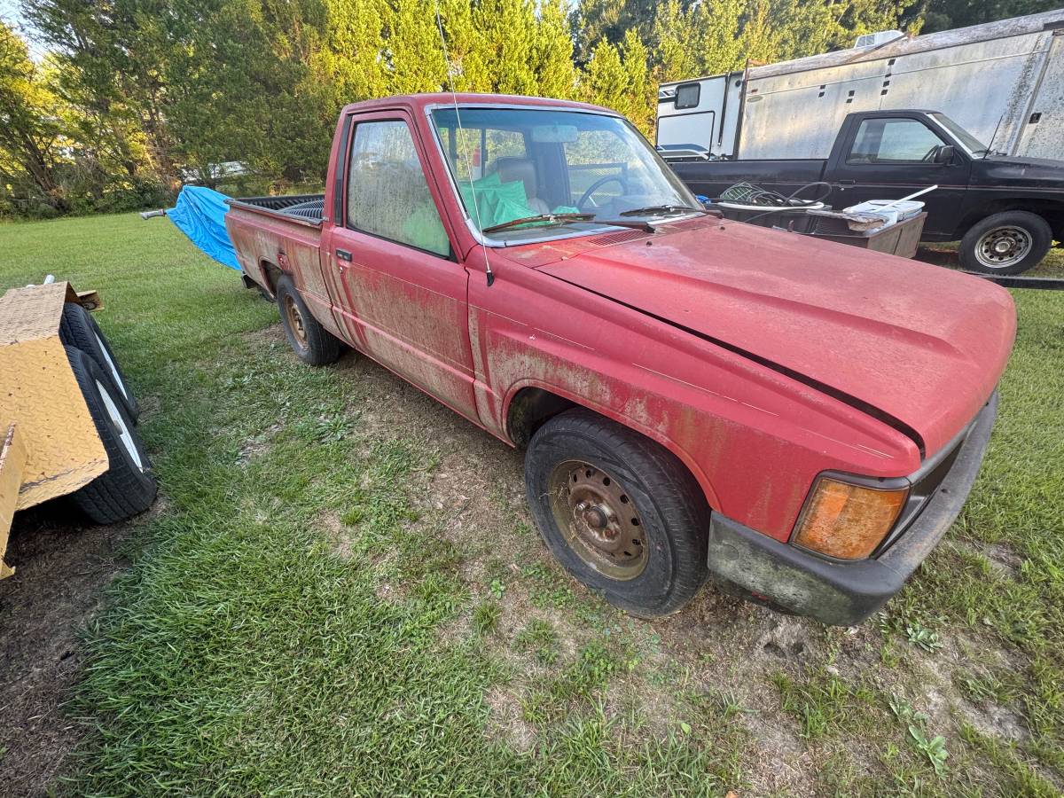 Toyota1991-nissan-1986-red-2