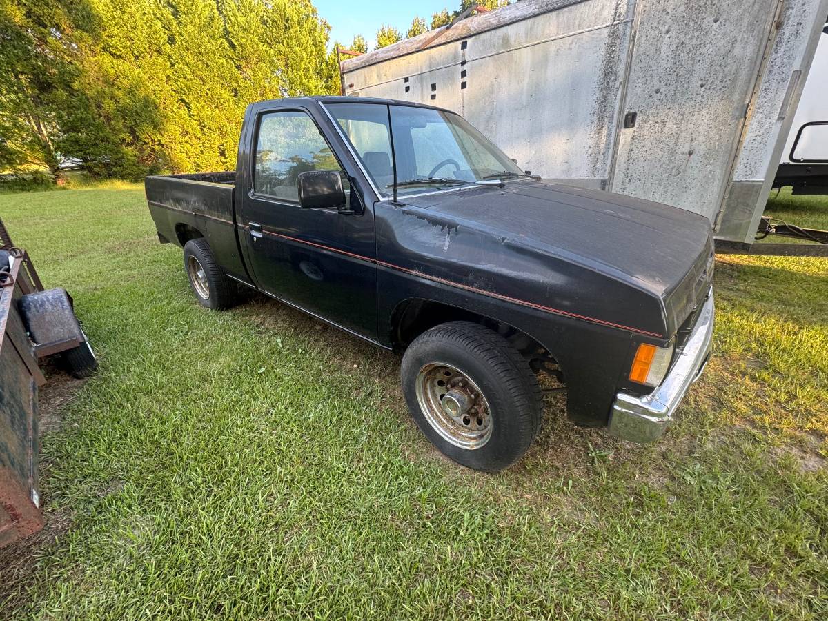 Toyota1991-nissan-1986-red-8