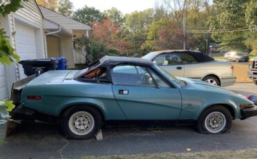 Triumph-1980-blue-1
