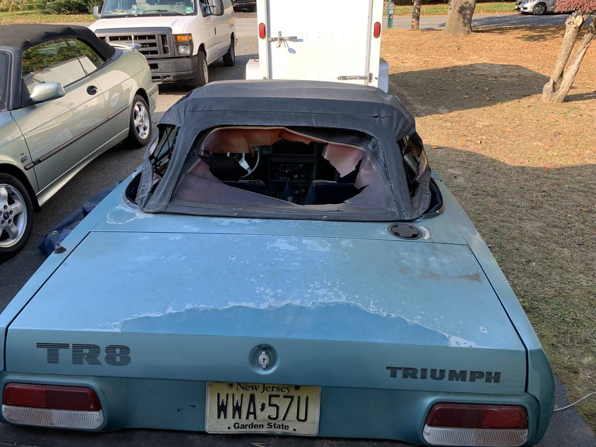 Triumph-1980-blue-2