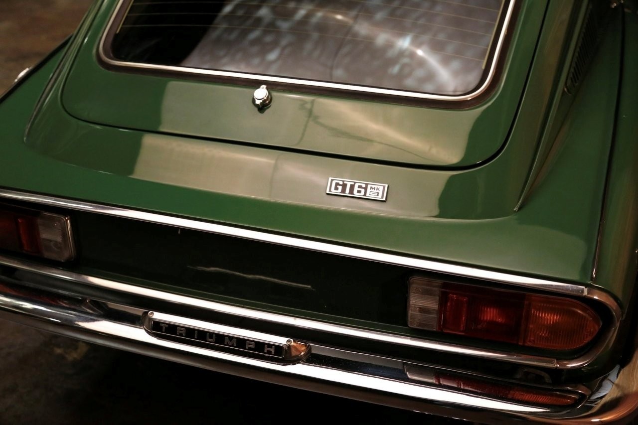 Triumph-GT6-1972-13