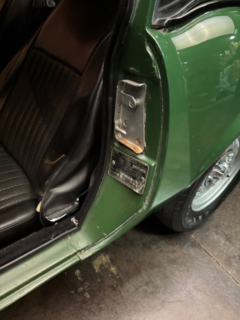 Triumph-GT6-1972-31