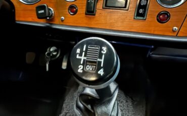 Triumph-GT6-1973-Coupe-16