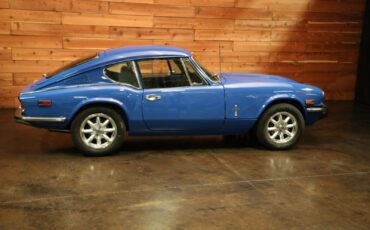 Triumph-GT6-1973-Coupe-2