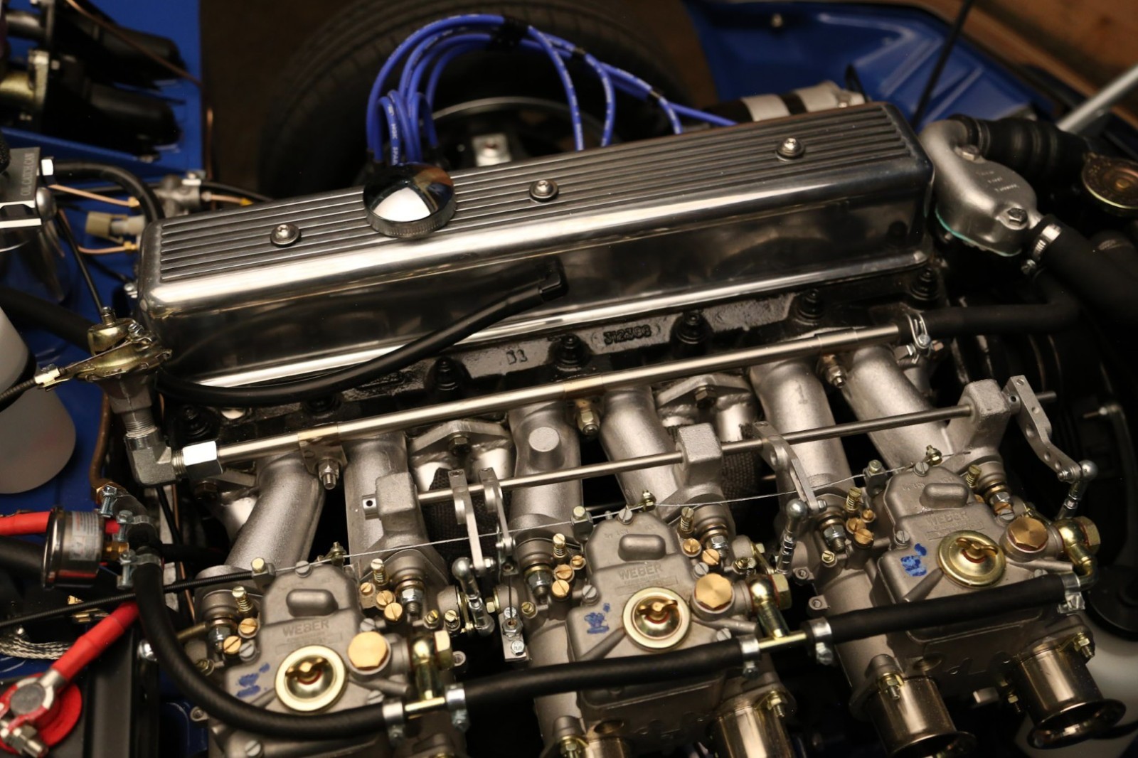 Triumph-GT6-1973-Coupe-28