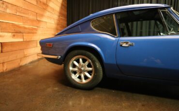Triumph-GT6-1973-Coupe-3