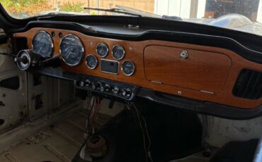 Triumph-Other-1967-Convertible-9