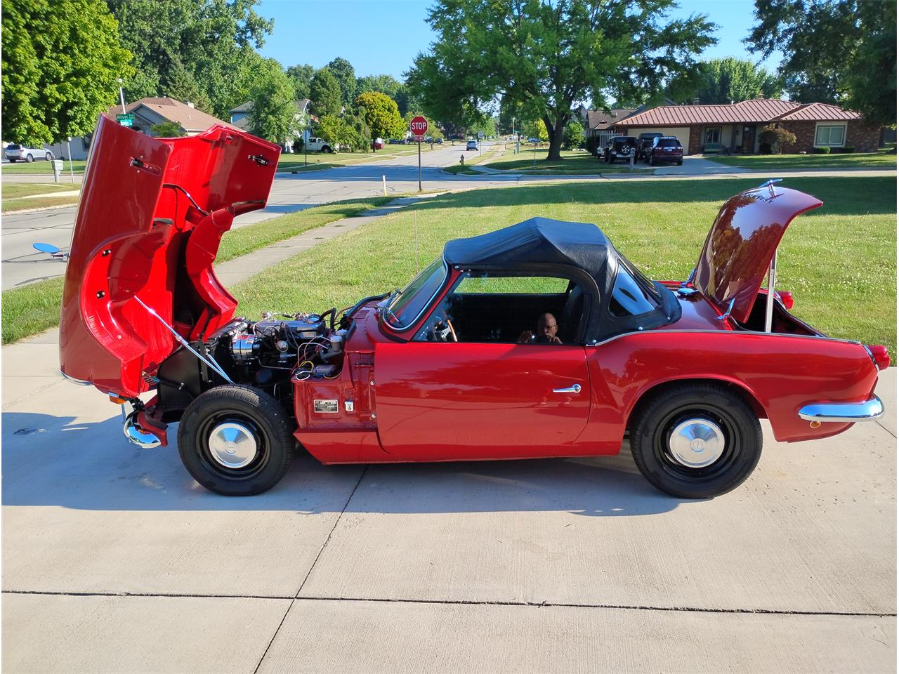 Triumph-Spitfire-1963-Red-Black-5