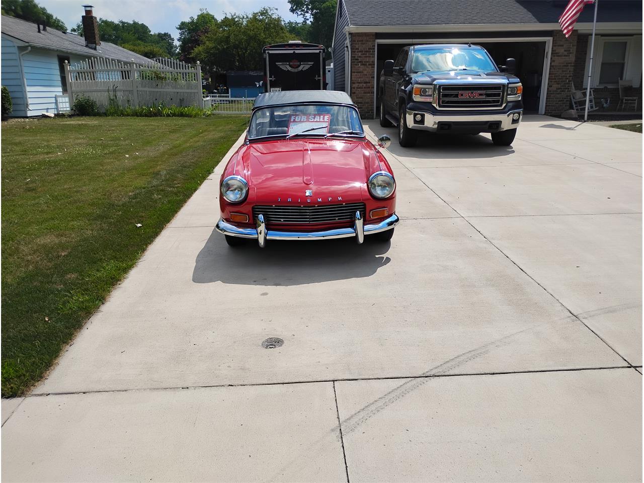 Triumph-Spitfire-1963-Red-Black