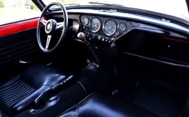 Triumph-Spitfire-1966-Convertible-15