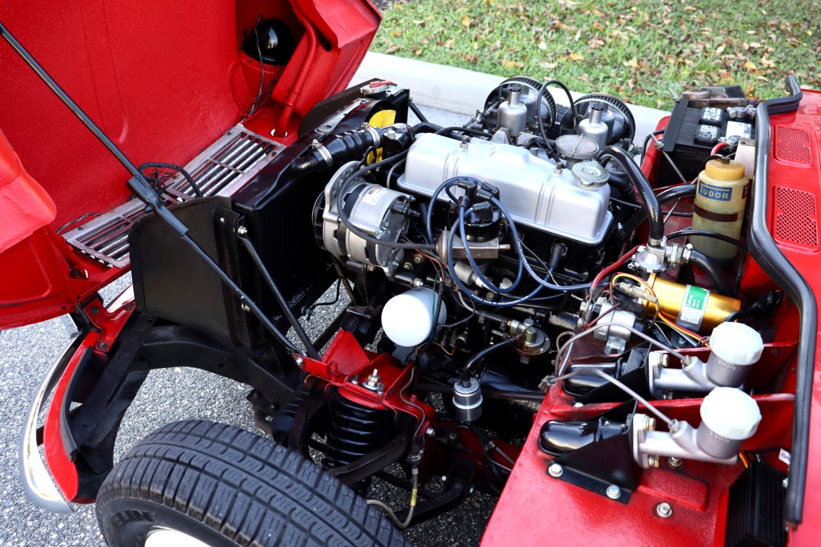 Triumph-Spitfire-1966-Convertible-19
