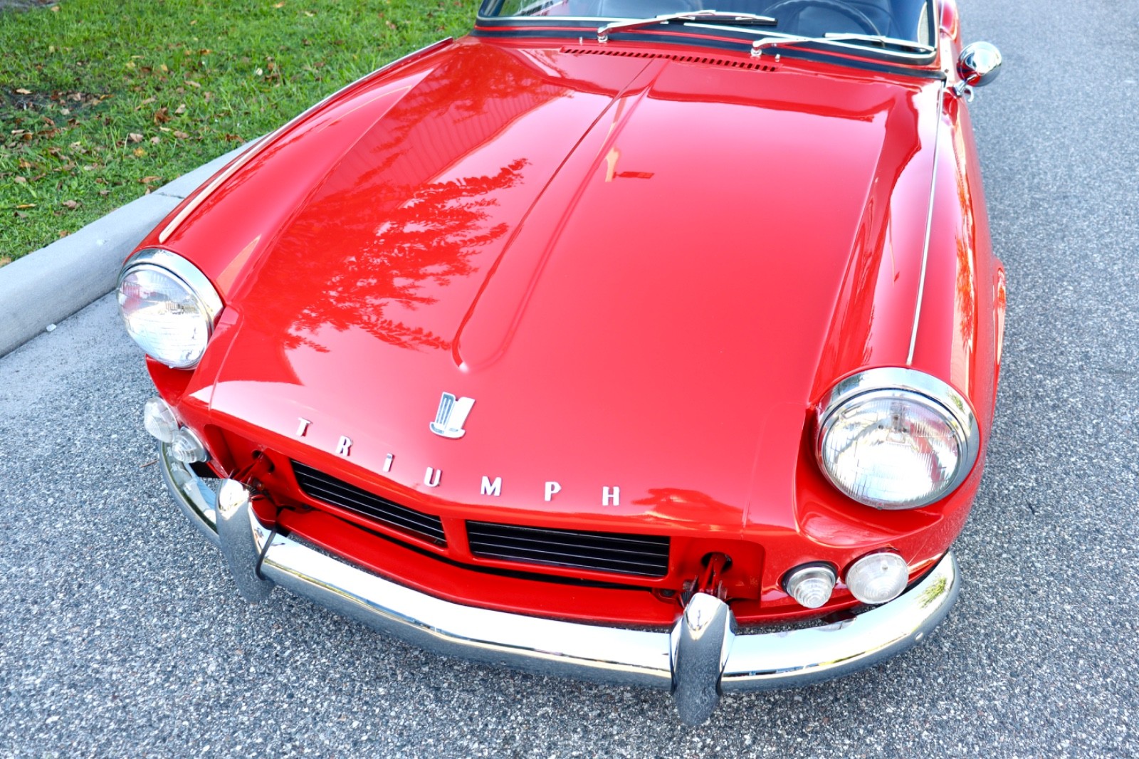 Triumph-Spitfire-1966-Convertible-5