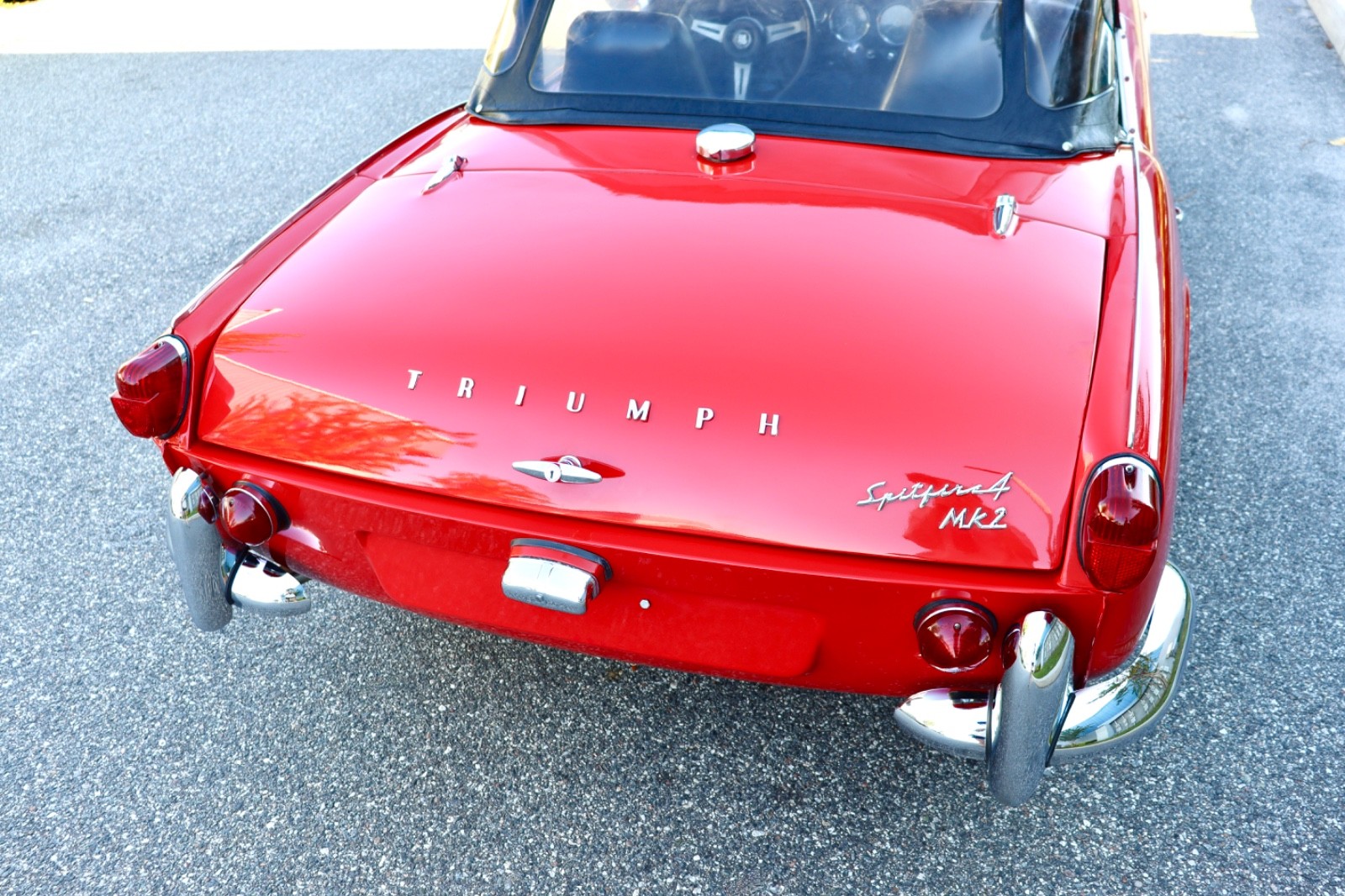Triumph-Spitfire-1966-Convertible-7